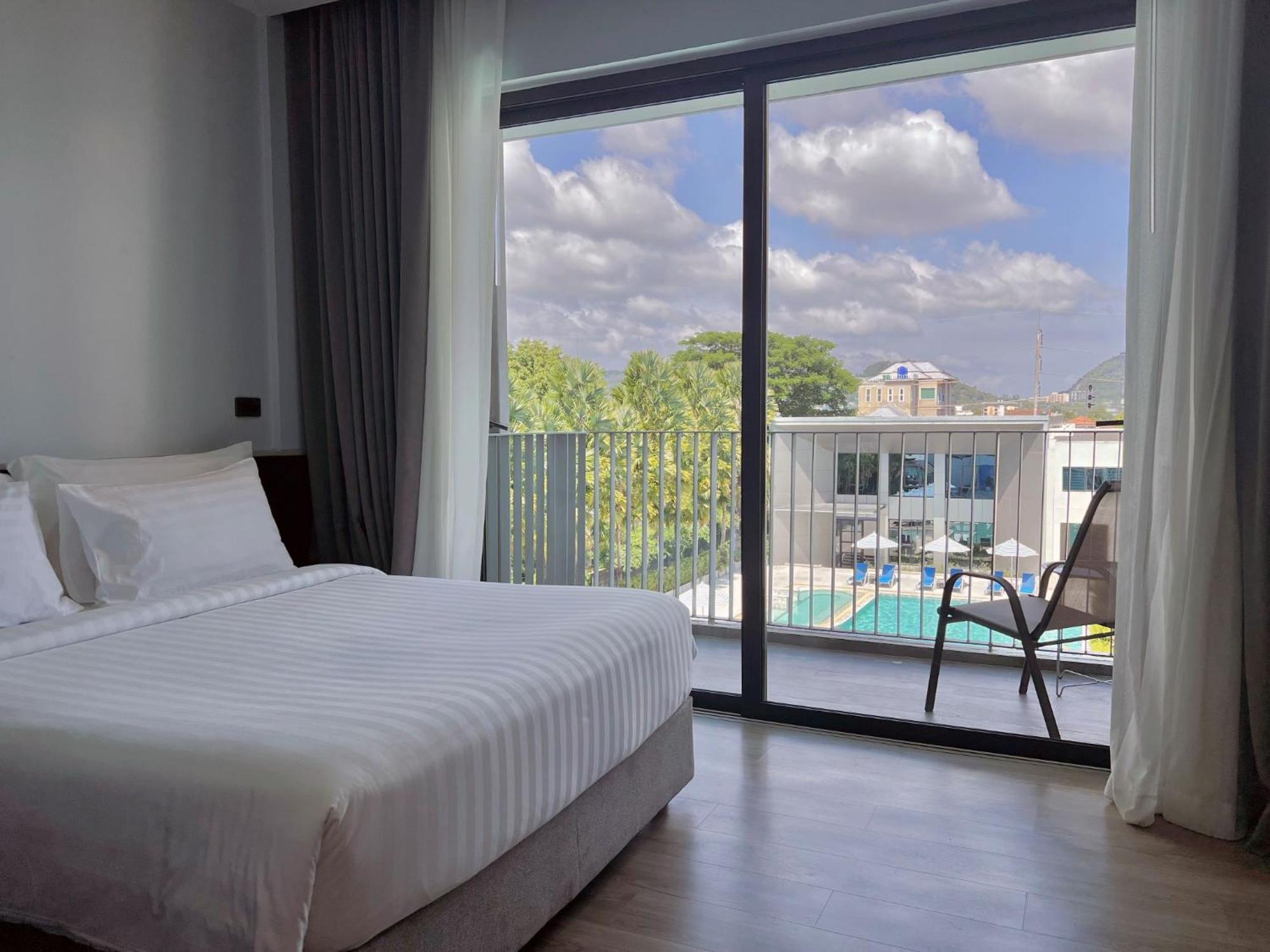 普吉岛海床大酒店-Sha高级认证 布吉 外观 照片 Deluxe Pool View